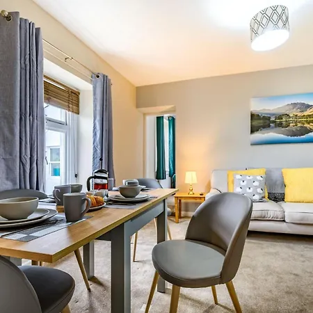 2 Bed In Oc-87481 Apartment *